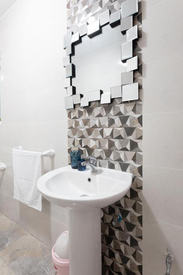 F3 Room 2, Private Room Two Single Beds Shared Bathroom Мсіда Екстер'єр фото